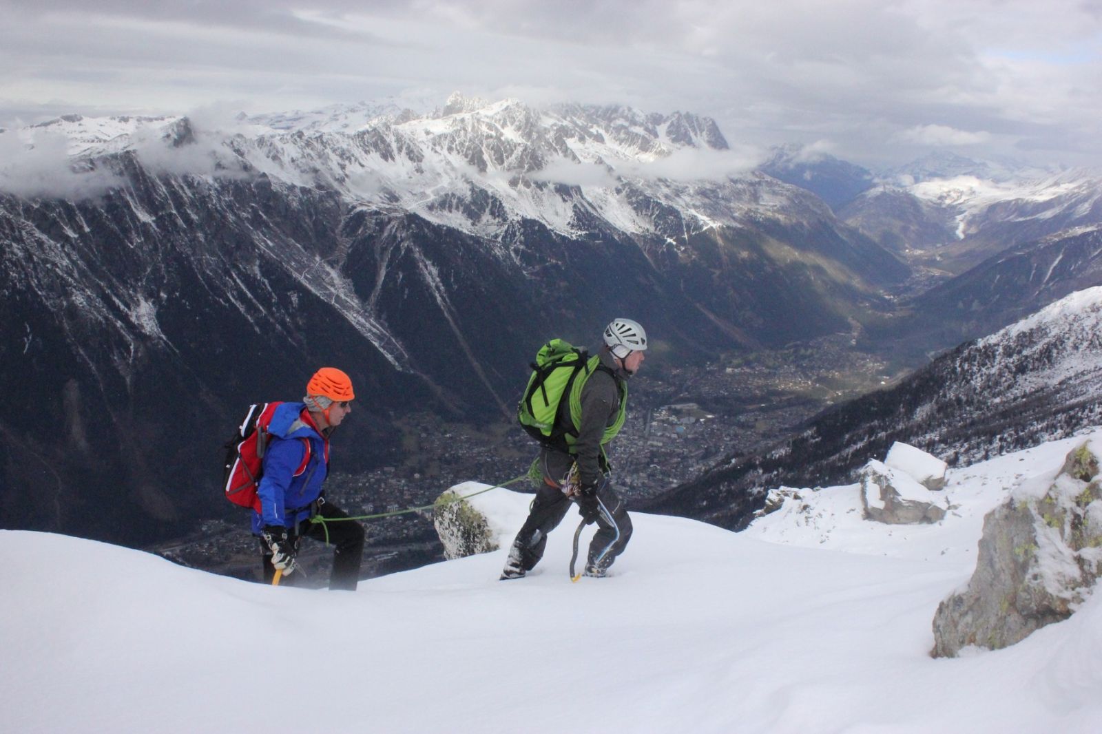 cnn,chamonix,mountainguide,ski,off piste, ice climbing,iceclimbing, mountain,mont blanc,guide