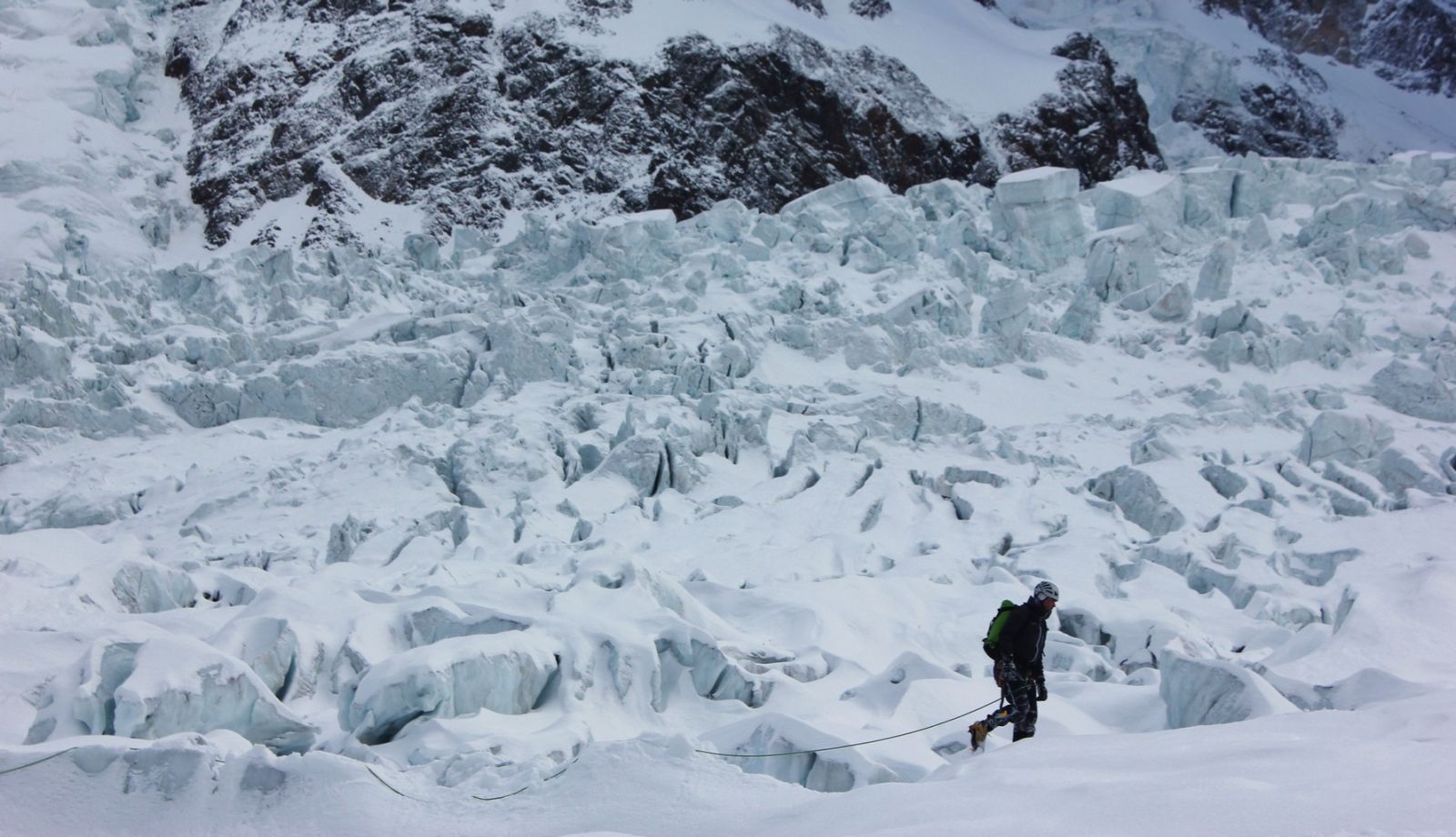 cnn,chamonix,mountainguide,ski,off piste, ice climbing,iceclimbing, mountain,mont blanc,guide