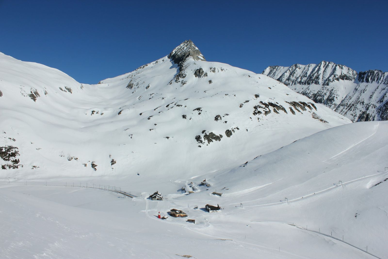 oberalp pass, ski, randonnée, raid, guide, montagne