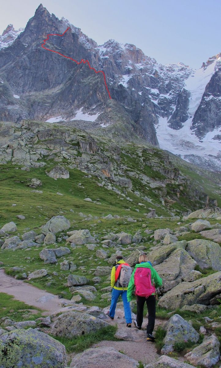 arete,des,papillons, arete des papillons, peigne,escalade,chamonix,granit,classique, guide,haute,montagne,plan,aiguille,mont,blanc,rock,climbing,butterflies,ridge,granit,classic,moderate,climbing,course,mountain,guide