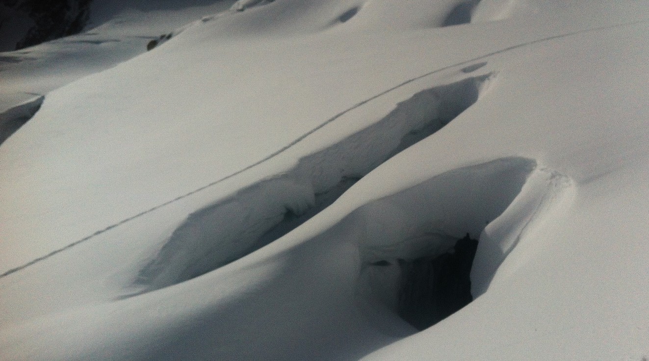 chamonix,vallée blanche,guide haute montagne,crevasses,avalanche,hors piste,grands montets,mountain guide,snow report,off tracks
