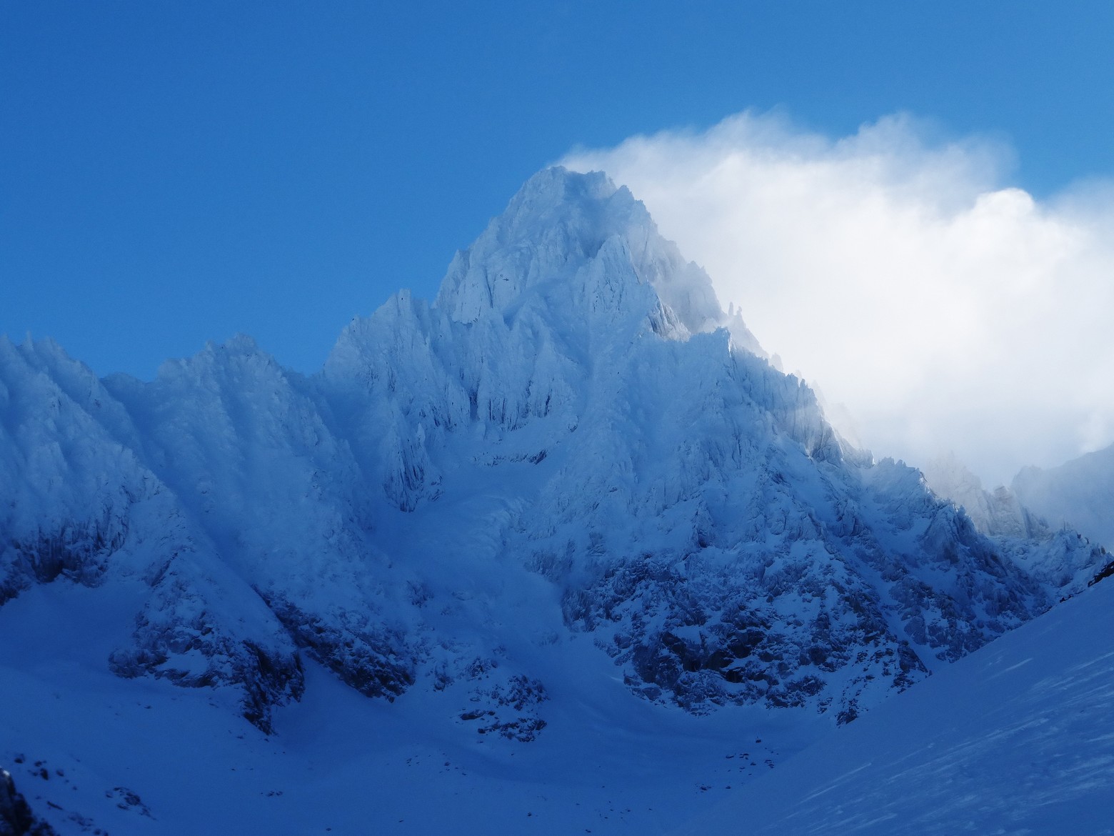 ski,freeride,chamonix,mont blanc,hors piste,guide haute montagne,stage,mountain guide,off tracks, ski , skitouring,ski tour,vallée blanche,