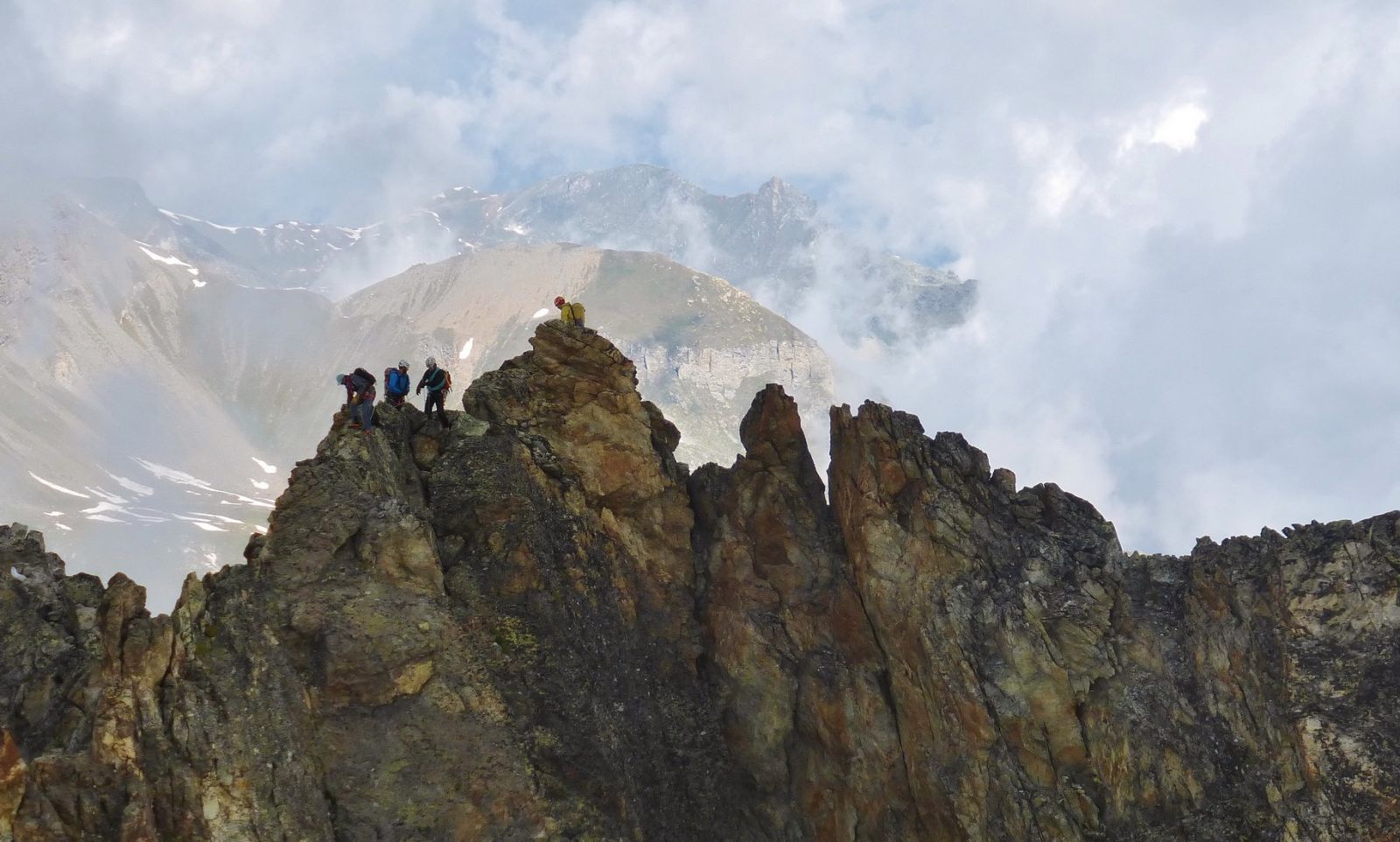 couronne,breona, moiry,cabane,guide,haute,montagne,alpinisme,mixte,escalade,debutant,rock,climbing,mountaineering,mountain,guide,weisshorn,obergabelhorn,zinalrothorn,alpinism,beginner,advanced, moiry hu