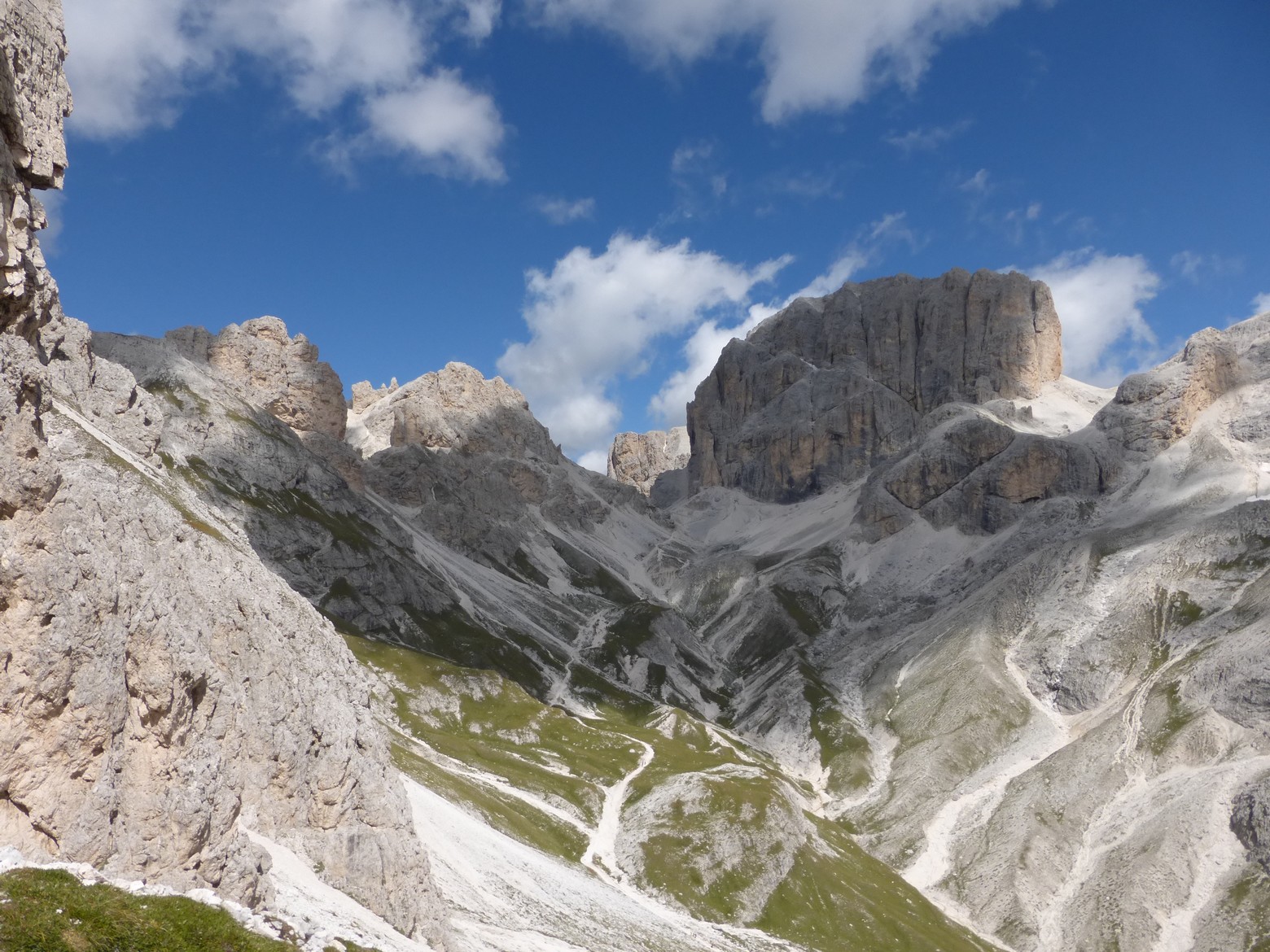 dolomites,escalade,canazei,,sassolungo,guide,haute,montagne,mountain,guide,rock climbing,climbing,tofanes,pulice,catinacicio,voies,terrain,aventure,classic,route,alta,badia,guide