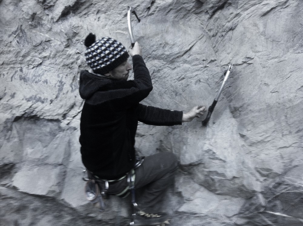 ice,climbing,dry,tooling,mountain,guide,cascade,glace,guide,haute,montagne,iceclimbing,course,stage,cascade,alpinisme