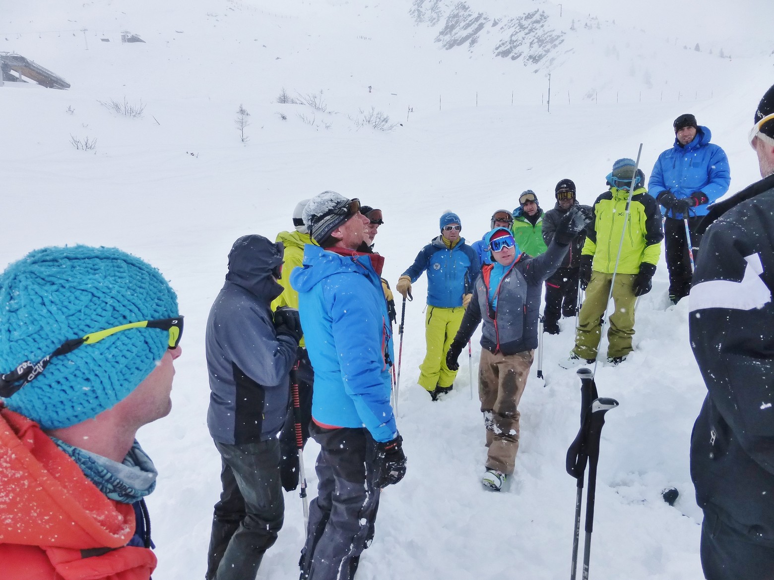 avalanche,training,chamonix,off piste,freeride,security,mountainguide,mountain,guide,rescue,exercice,avalanche,arva,secours,montagne,stage,guide,haute,montagne,ski,hors piste,randonnée,ski de rando,mont blanc,philippe collet