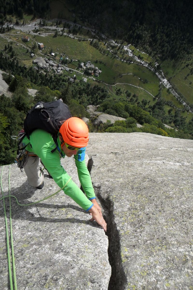 rock climbing,val ,di ,mello,escalade,luna,nascente,mountain,guide,chamonix,bergell,guide,haute,montagne