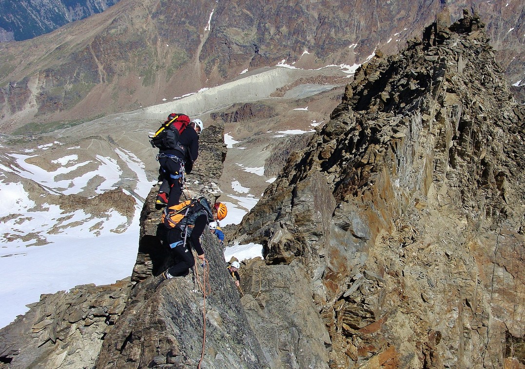 weissmies,swiss ,mountain,saas fe,mountain guide,alpinism,summit,climbing course, north ridge,