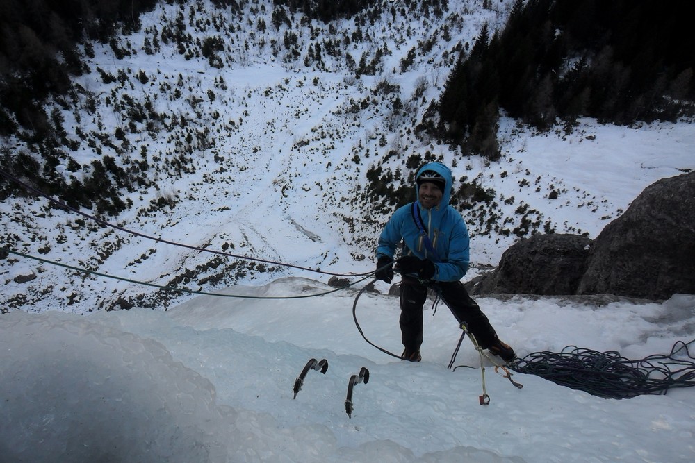 ice,climbing,chamonix,beginner,advanced,mountain,guide,iceclimbing,course